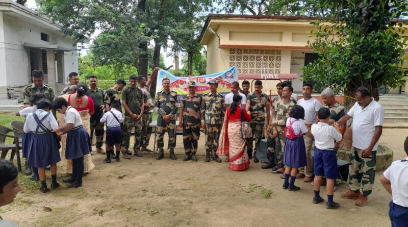 সীমান্ত রক্ষা বাহিনীদের নিয়ে রাখি বন্ধন উৎসব পালন করল গঙ্গারামপুরে